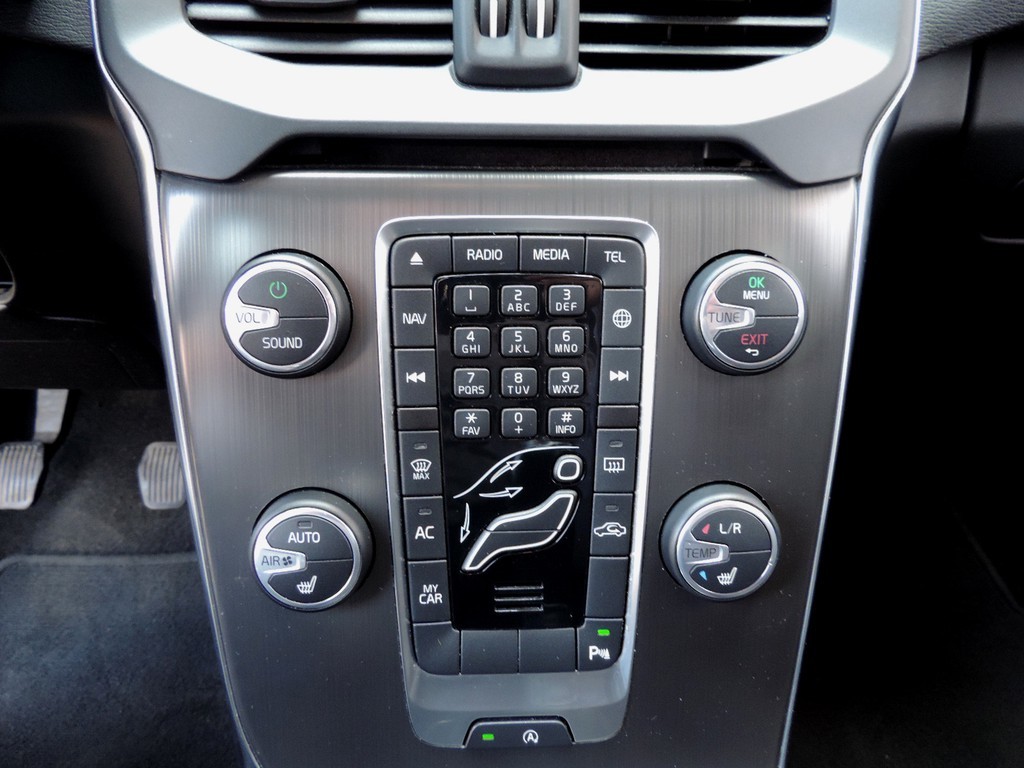 Volvo V40 1 6 D2 Summum Leer Navi Adap Cruise Led Pdc